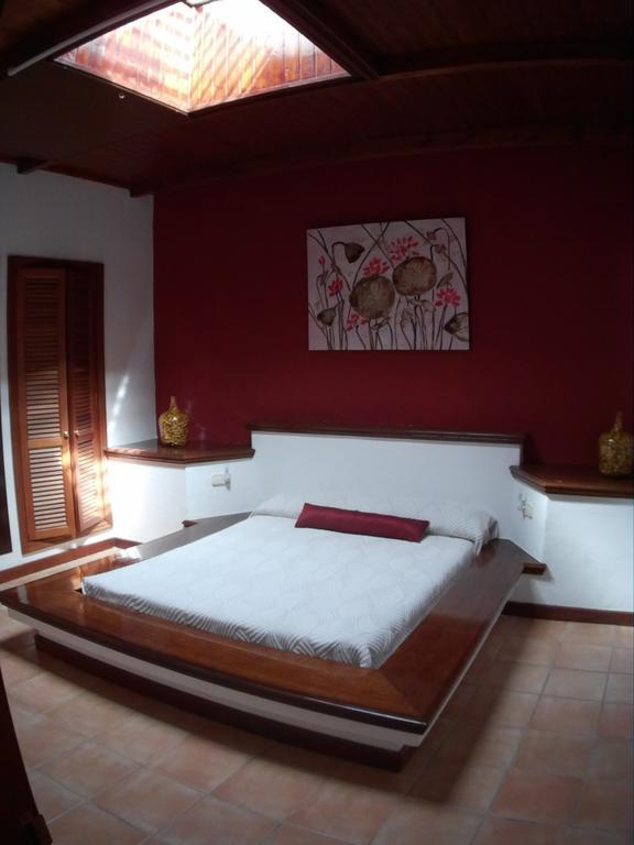 Villa Ribera De Cortes
